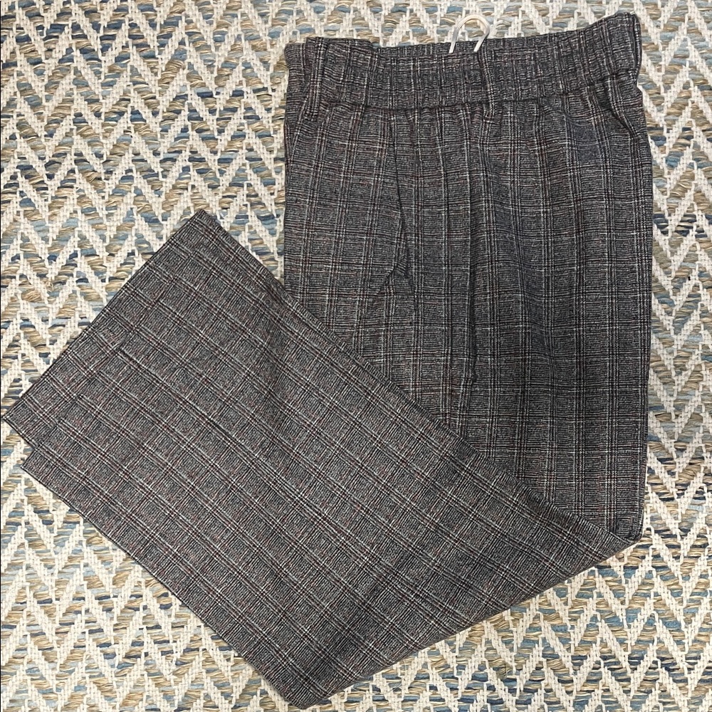 Wilfred Checkered Pants in Gray and Brown